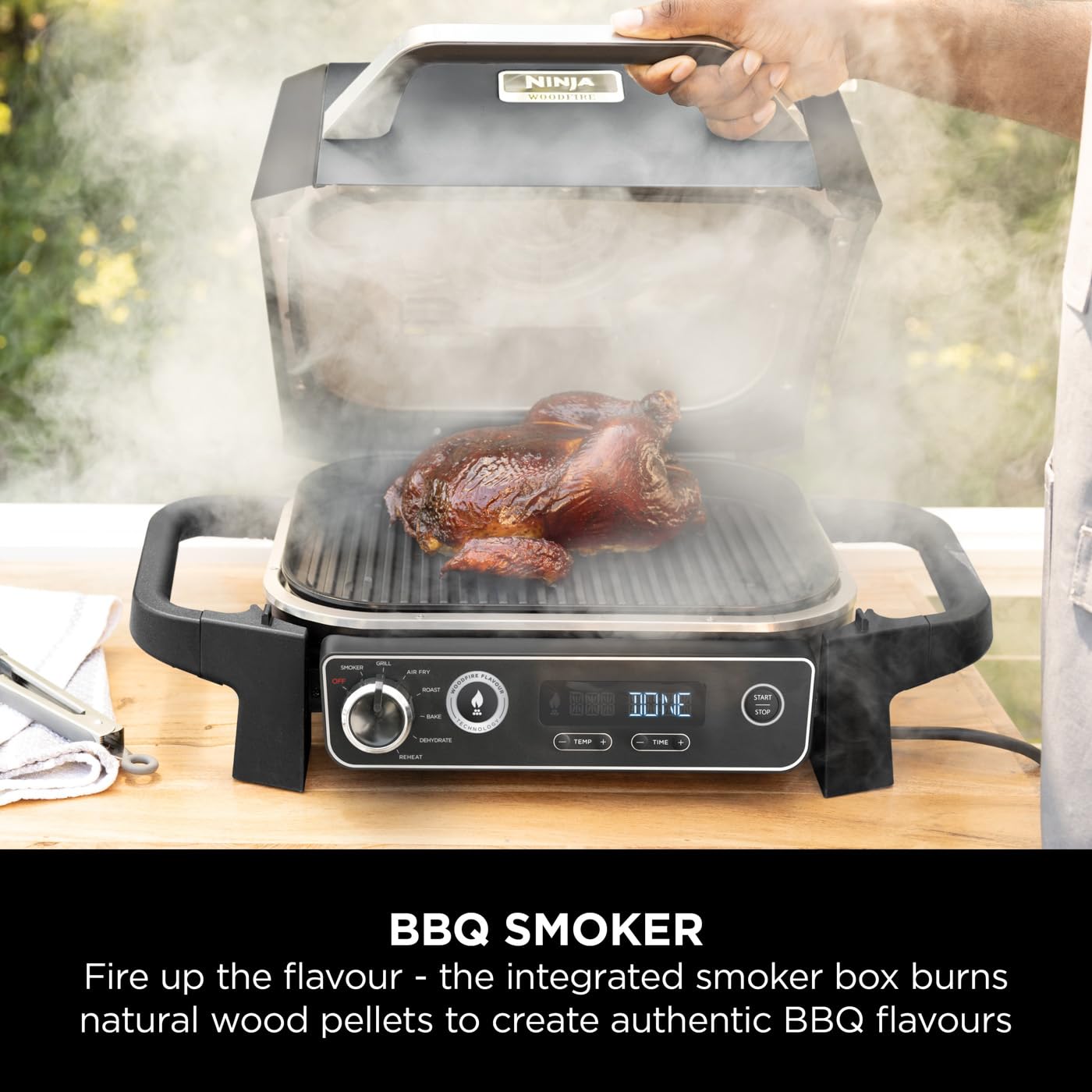 Ninja Woodfire Barbacoa Eléctrica y Ahumador 7 en 1 Exterior