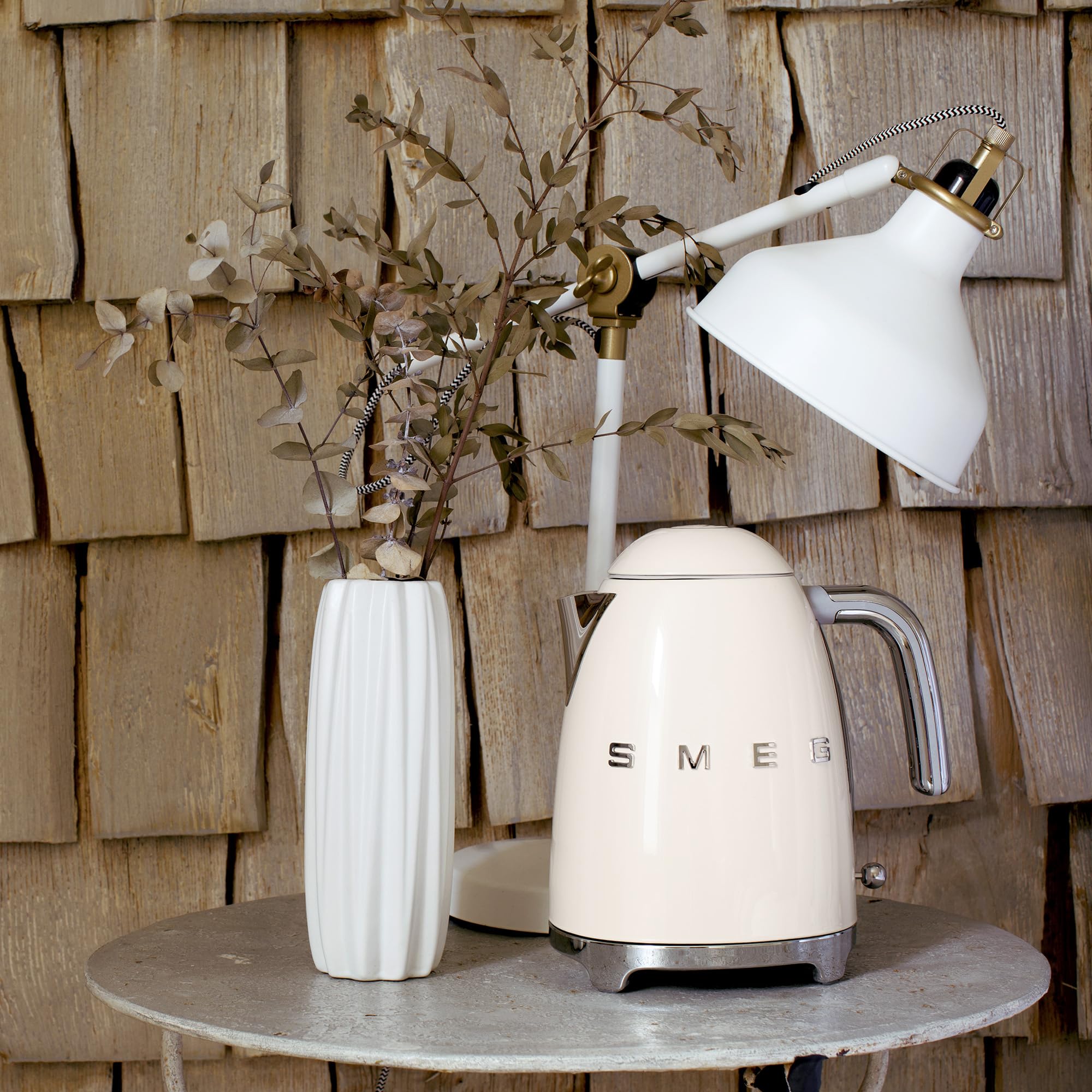 Smeg Hervidor Eléctrico Estilo Retro 1,7 L Crema