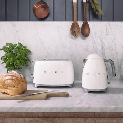 Smeg Set Hervidor 1,7 L y Tostadora 2 Rebanadas Estilo Retro Blanco